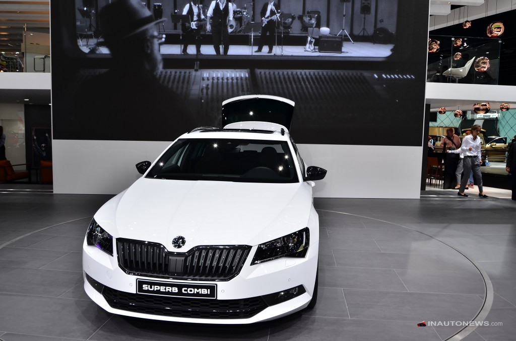 Skoda-Superb2